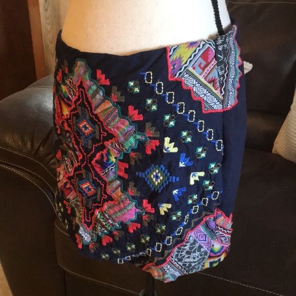 Zara Trafaluc Brand Navy/Multicolored Aztec Diamond Embroidered Mini Skirt Sz S - Picture 3 of 8